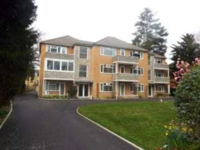  Image of 2 bedroom Flat for sale in Marlborough Road Westbourne Bournemouth BH4 at 29 Marlborough Road Bournemouth Westbourne, BH4 8DF