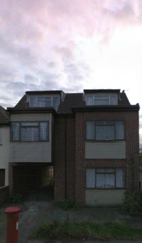  Image of 1 bedroom Flat for sale in Oval Road South Dagenham RM10 at 2a Oval Road  Dagenham, RM10 9DR