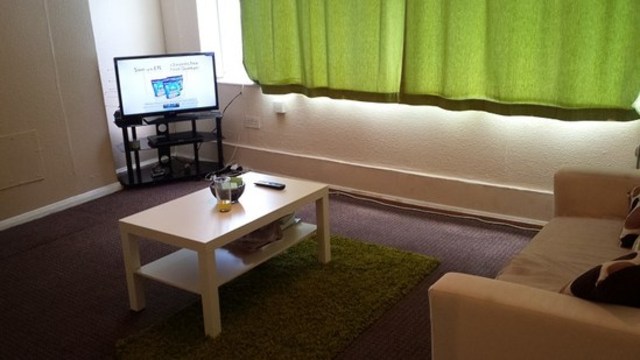  Image of 1 bedroom Flat to rent in Barking Road London E13 at 5 BARKING ROAD  PLAISTOW, E13 9JU