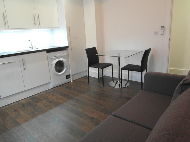  Image of 1 bedroom Apartment to rent in Bethnal Green Road London E2 at Bethnal Green London Bethnal Green, E2 0EA