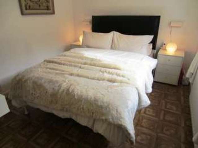  Image of 2 bedroom Flat for sale in Titwood Road Glasgow G41 at Titwood Road  Shawlands, G41 2DG