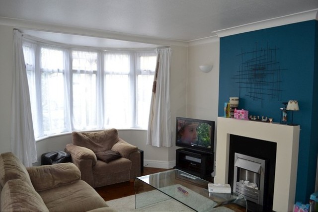  Image of 2 bedroom Detached house to rent in Abbey Road Ilford IG2 at Abbey Road Newbury Park Ilford, IG2 7ND