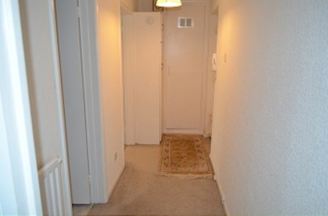  Image of 1 bedroom Flat to rent in Adamsrill Close Enfield EN1 at Adamsrill Close  Bush Hill Park, EN1 2BP