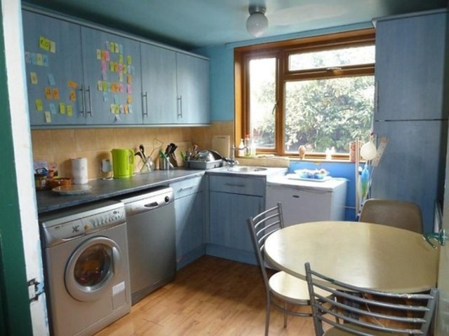  Image of 2 bedroom Flat for sale in Addington Road London E3 at ADDINGTON ROAD  BOW, E3 2BP