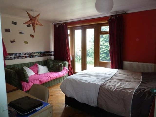  Image of 2 bedroom Flat for sale in Addington Road London E3 at ADDINGTON ROAD  BOW, E3 2BP