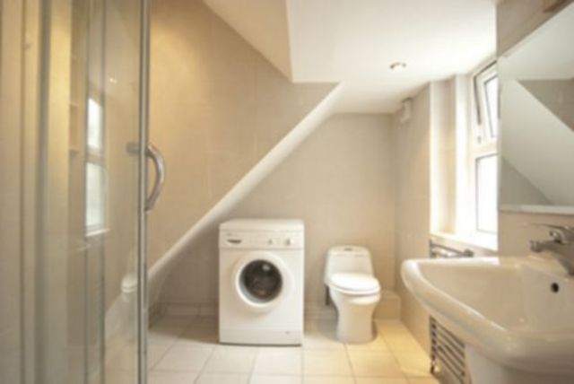  Image of 1 bedroom Flat to rent in Adelaide Grove London W12 at Shepherd