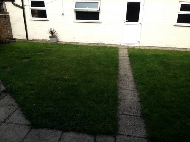  Image of 5 bedroom End of Terrace to rent in Albert Road Ilford IG1 at Albert Road  Ilford, Essex, IG1 1HS