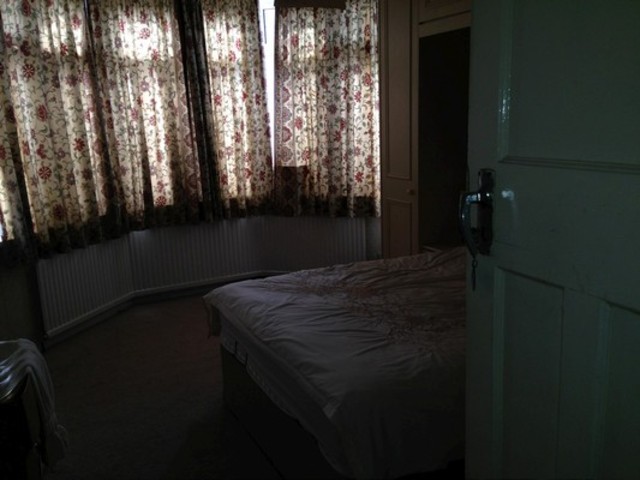  Image of 5 bedroom End of Terrace to rent in Albert Road Ilford IG1 at Albert Road  Ilford, Essex, IG1 1HS