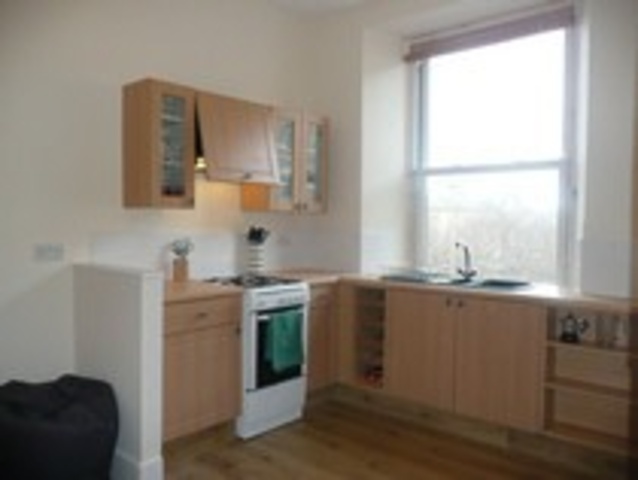  Image of 1 bedroom Flat to rent in Albert Street Edinburgh EH7 at Leith Walk Edinburgh Edinburgh, EH7 5LR