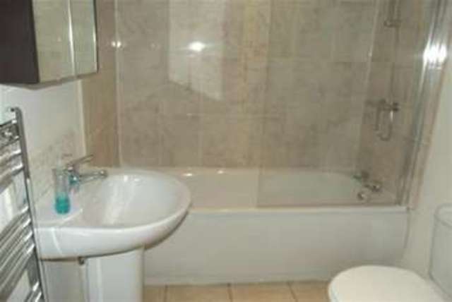  Image of 1 bedroom Flat to rent in Alcester Road Studley B80 at Studley, B80 7AG
