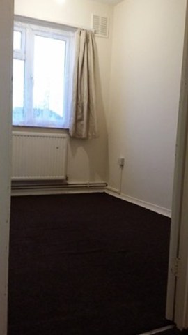  Image of 3 bedroom Flat to rent in Aldborough Road North Ilford IG2 at ALDBOROUGH COURT ALDBOROUGH ROAD NORTH NEWBURY PARK, IG2 7ST