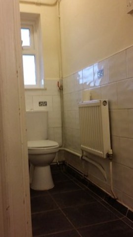  Image of 3 bedroom Flat to rent in Aldborough Road North Ilford IG2 at ALDBOROUGH COURT ALDBOROUGH ROAD NORTH NEWBURY PARK, IG2 7ST