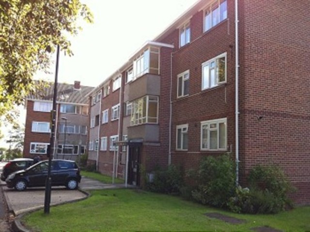  Image of 1 bedroom Flat to rent in Chase Road London N14 at Alexandra Court Chase Road Southgate, N14 4RE