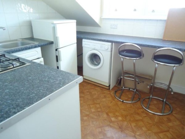  Image of 2 bedroom Flat to rent in Alexandra Grove London N4 at Alexandra Grove  Finsbury Park, N4 2LF