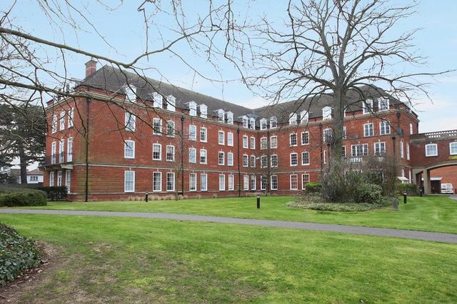  Image of 2 bedroom Flat for sale in Thomas Wyatt Close Norwich NR2 at Thomas Wyatt Close  Norwich, NR2 2TP
