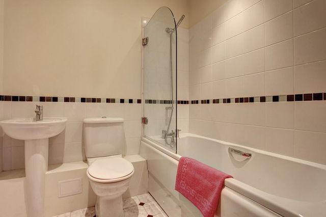  Image of 2 bedroom Flat for sale in Thomas Wyatt Close Norwich NR2 at Thomas Wyatt Close  Norwich, NR2 2TP