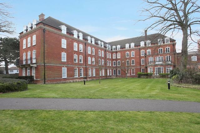  Image of 2 bedroom Flat for sale in Thomas Wyatt Close Norwich NR2 at Thomas Wyatt Close  Norwich, NR2 2TP