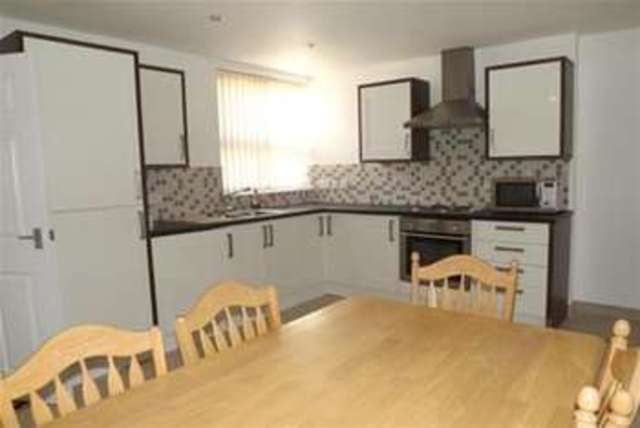  Image of 1 bedroom Flat to rent in All Saints Road Burton-on-Trent DE14 at Burton-on-Trent, DE14 3LS