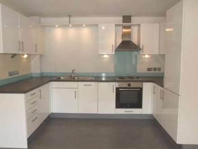  Image of 1 bedroom Apartment to rent in Napier Road Crowthorne RG45 at Napier Road Crowthorne Crowthorne, RG45 7AU
