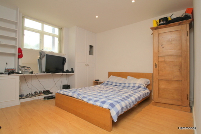  Image of 4 bedroom Town House for sale in Alphabet Square London E3 at Alphabet Square  Devons Road, E3 3RT