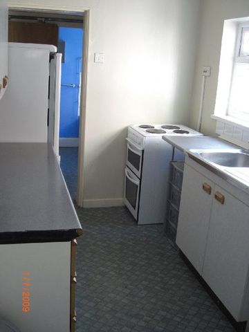  Image of 6 bedroom House Share to rent in Alton Road Birmingham B29 at Selly Oak West Midlands Selly Oak, B29 7DX