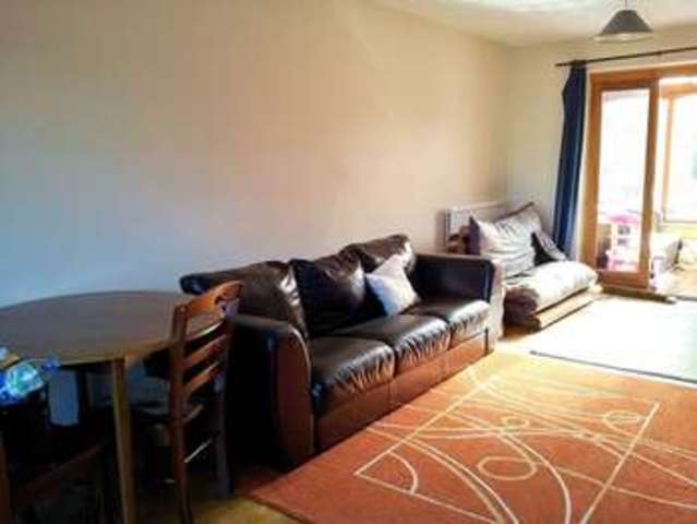  Image of 5 bedroom House Share to rent in Ambleside Drive Headington Oxford OX3 at Ambleside Drive  Headington, OX3 0AH