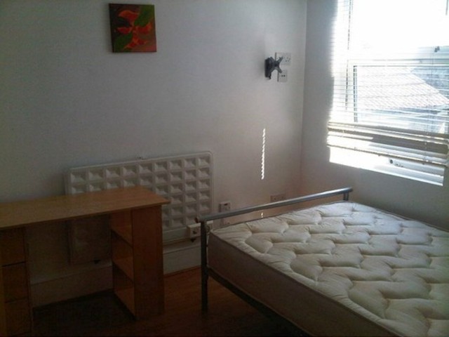  Image of Terraced house to rent in Ancona Road London SE18 at ANCONA ROAD PLUMBSTEAD WOOLWICH, SE18 1AA
