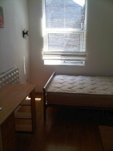  Image of Terraced house to rent in Ancona Road London SE18 at ANCONA ROAD PLUMBSTEAD WOOLWICH, SE18 1AA