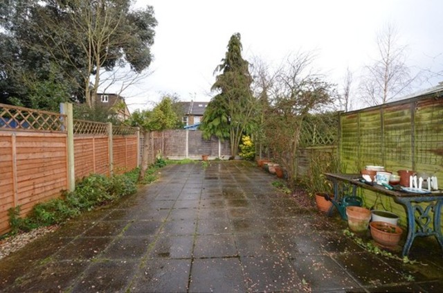  Image of 3 bedroom Terraced house to rent in Andrews Close Buckhurst Hill IG9 at Andrews Close Buxhurst Hill Buckhurst Hill, IG9 5BL
