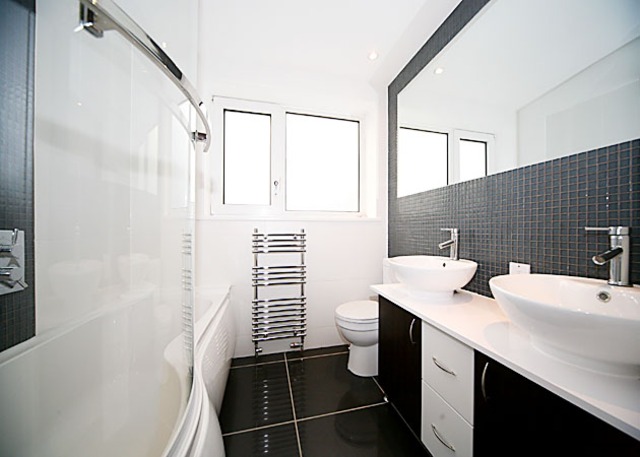  Image of 4 bedroom Detached house to rent in Annfield Terrace Aberdeen AB10 at West End Aberdeen Aberdeen, AB10 6TJ