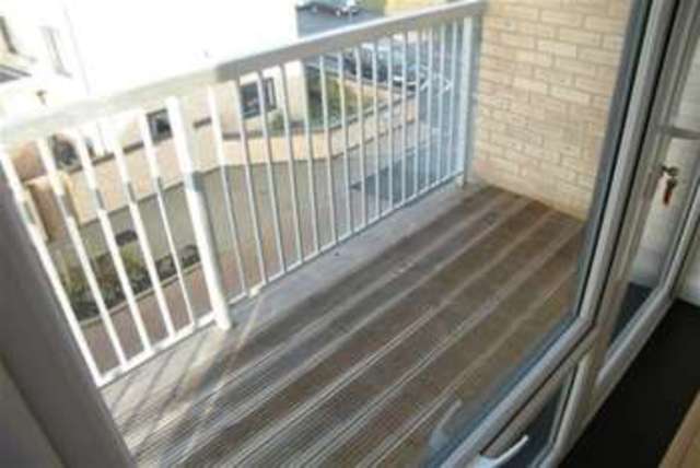  Image of 1 bedroom Flat to rent in Avontar Road South Ockendon RM15 at South Ockendon, RM15 5FD