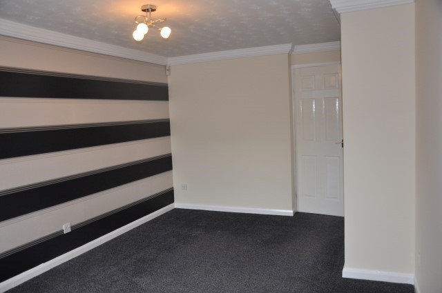  Image of 1 bedroom Flat to rent in Arns Grove Alloa FK10 at Alloa Clackmannanshire Clackmannanshire, FK10 2EE