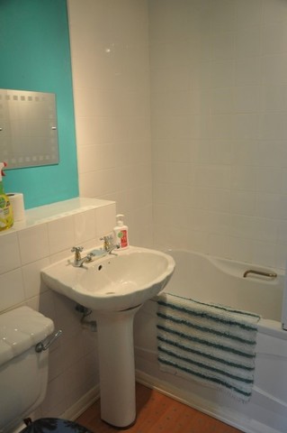  Image of 1 bedroom Flat to rent in Arns Grove Alloa FK10 at Alloa Clackmannanshire Clackmannanshire, FK10 2EE