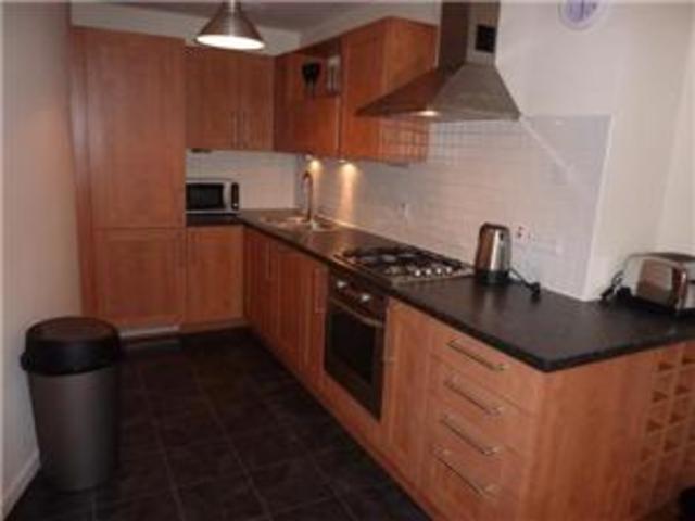  Image of 3 bedroom Flat to rent in Arthur Street Edinburgh EH6 at Leith Edinburgh Edinburgh, EH6 5DA