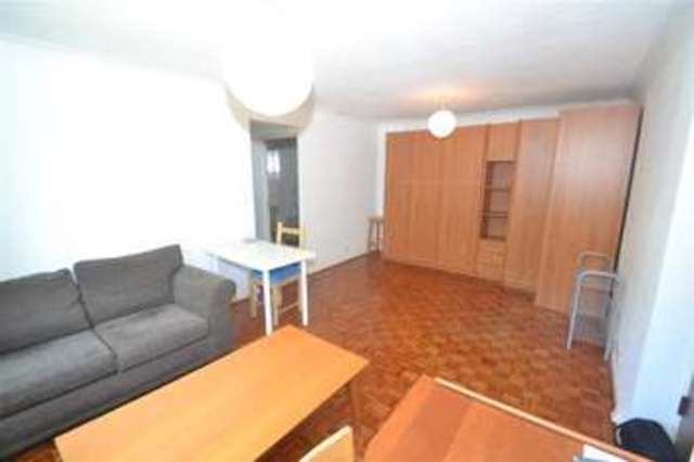  Image of Studio flat to rent in Worple Road London SW19 at Wimbledon, SW19 4EY