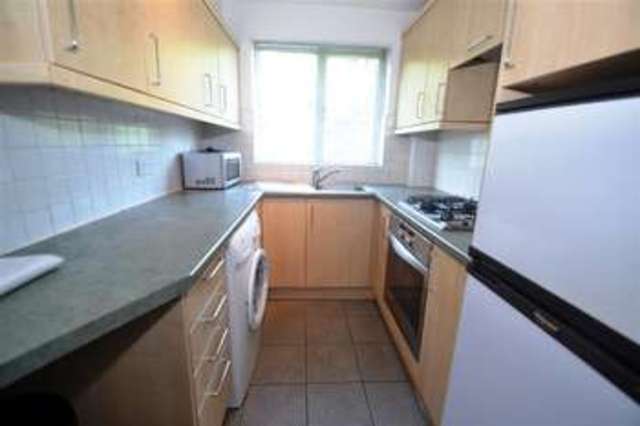  Image of Studio flat to rent in Worple Road London SW19 at Wimbledon, SW19 4EY
