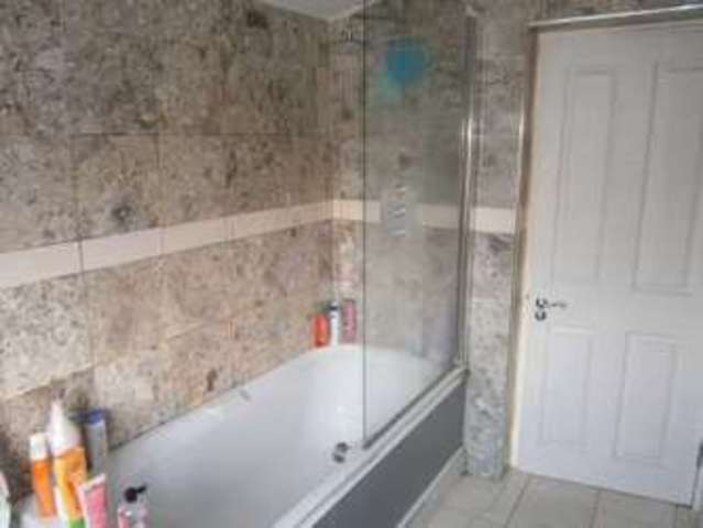  Image of 4 bedroom End of Terrace to rent in Ash Road London E15 at Ash Road Stratford Stratford, E15 1HL