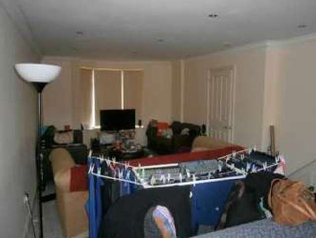  Image of 4 bedroom End of Terrace to rent in Ash Road London E15 at Ash Road Stratford Stratford, E15 1HL