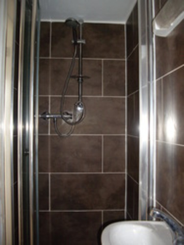  Image of Flat to rent in Ashgrove Road Ilford IG3 at Ashgrove Road  Goodmayes, IG3 9XD