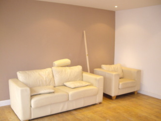  Image of Studio flat to rent in Ashgrove Road Ilford IG3 at Ashgrove road  Goodmayes, IG3 9XD