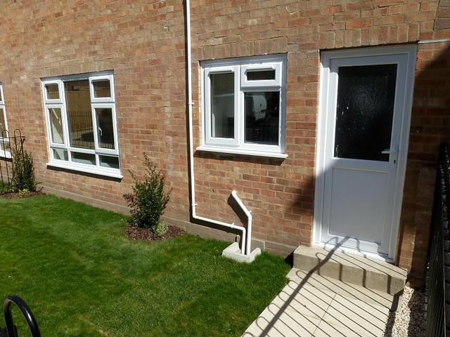  Image of 3 bedroom Apartment to rent in Ashley Road Parkstone Poole BH14 at Parkstone  Poole, BH14 0BD