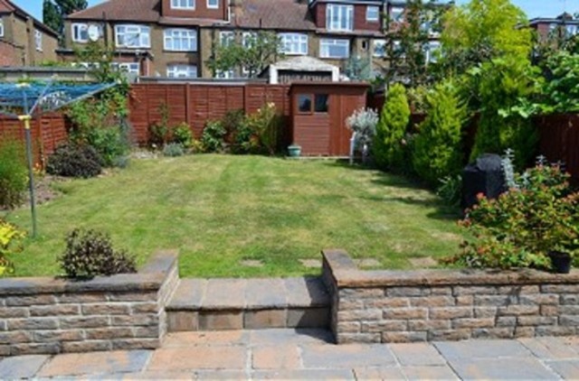  Image of 3 bedroom Detached house to rent in Ashridge Gardens London N13 at Ashridge Gardens Palmers Green London, N13 4JY
