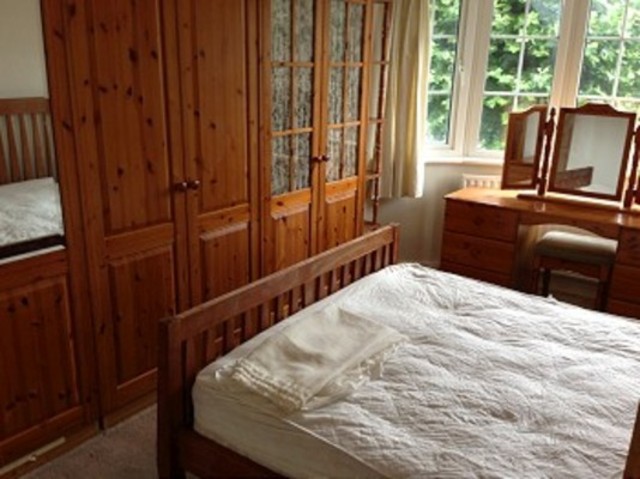  Image of 4 bedroom Detached house to rent in Avenue Road London N14 at Avenue Road Southgate London, N14 4EE