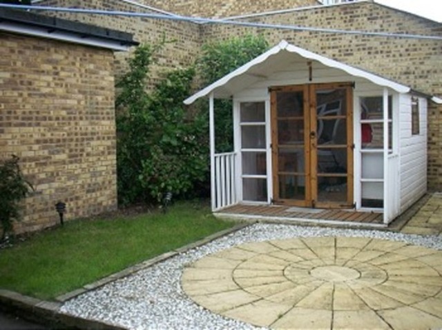  Image of 4 bedroom Detached house to rent in Avenue Road London N14 at Avenue Road  Southgate, N14 4DA