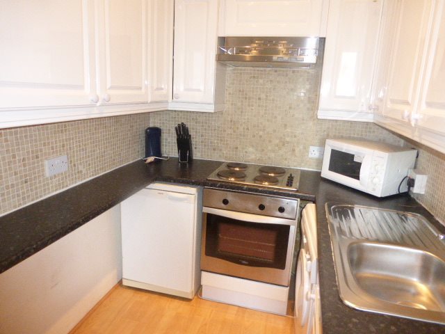  Image of 1 bedroom Flat to rent in Balcarres Street Edinburgh EH10 at Morningside Edinburgh Edinburgh, EH10 5JQ