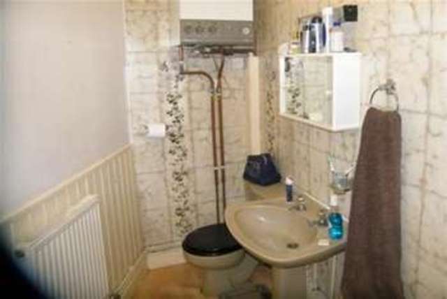  Image of 1 bedroom Flat to rent in Southside Street Plymouth PL1 at Plymouth, PL1 2LE