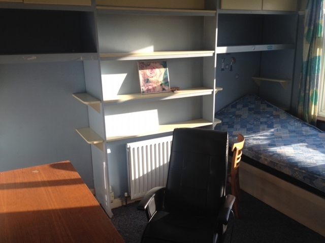  Image of 4 bedroom Semi-Detached house to rent in Barchester Road Harrow HA3 at Harrow, HA3 5HH