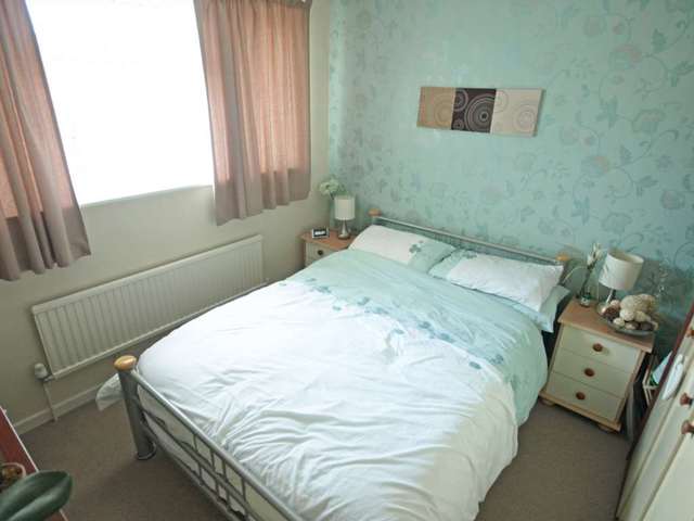  Image of 4 bedroom Semi-Detached house for sale in Barry Avenue Bicester OX26 at Barry Avenue  Bicester, OX26 2DZ