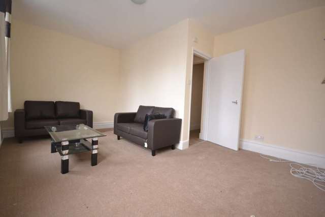  Image of 1 bedroom Flat to rent in Basingstoke Road Reading RG2 at Basingstoke Road  Reading, RG2 0EL