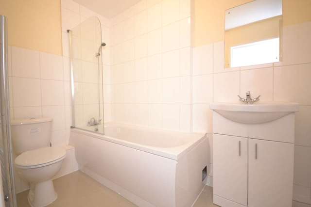  Image of 1 bedroom Flat to rent in Basingstoke Road Reading RG2 at Basingstoke Road  Reading, RG2 0EL